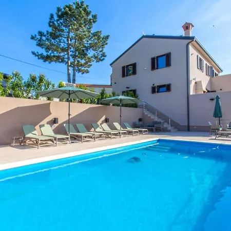 Luxury Pool Gradin - Happy Gračišče