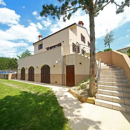 Luxury Pool Gradin - Happy Villa *